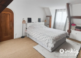 
                                                                                        Vente
                                                                                         Maison de caractère - Piscine  et parc  paysager