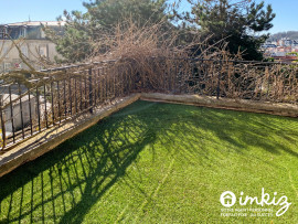 
                                                                                        Vente
                                                                                         Maison de charme proche commerces et transports