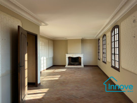 
                                                                                        Vente
                                                                                         Maison de famille à rénover au coeur de Pompignan