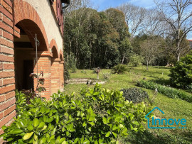 
                                                                                        Vente
                                                                                         Maison de famille à rénover au coeur de Pompignan