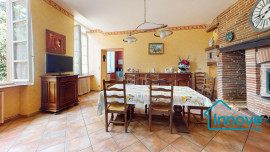 
                                                                                        Vente
                                                                                         Maison de maître au coeur de Verdun sur Garonne
