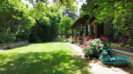 
                                                                                        Vente
                                                                                         Maison de maître au coeur de Verdun sur Garonne