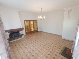 
                                                                                        Vente
                                                                                         Maison de maître, plain-pied, 5 chambres