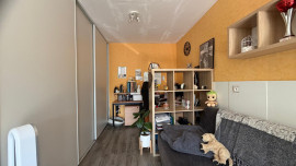 
                                                                                        Vente
                                                                                         MAISON DE PLAIN-PIED 115 m² • 1 285 m² DE TERRAIN • 5 PIECES - PISCINE/TERRAIN PETANQUE