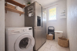 
                                                                                        Vente
                                                                                         Maison de plain-pied,3 chambres, un garage , 1254m2 de terrain clos