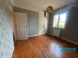 
                                                                                        Vente
                                                                                         Maison de plain-pied à proximité des commodités