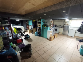 
                                                                                        Vente
                                                                                         Maison de plain pied et sous sol complet