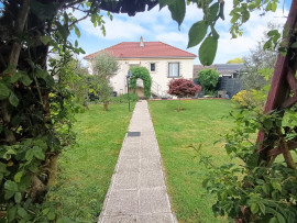 
                                                                                        Vente
                                                                                         Maison de plain pied et sous sol complet