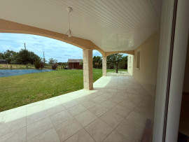 
                                                                                        Vente
                                                                                         Maison de standing ; 5 chambres; Vue dégagée/calme