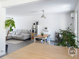 
                                                                                        Vente
                                                                                         Maison de type 5 avec jardin