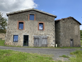 Vente
Maison de vacances rénovée avec grange et accuei