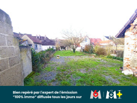 
                                                                                        Vente
                                                                                         Maison de village 142 m² à Villeneuve-sur-Allier