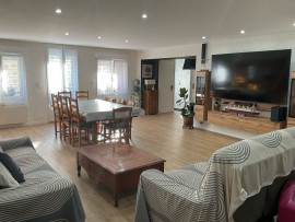 Vente
Maison de village - 162m ²