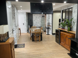 Vente
Maison de village - 162m ²