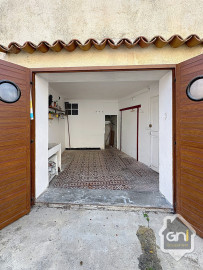 
                                                                                        Vente
                                                                                         Maison de Village de Type 4 avec garage.