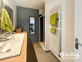 
                                                                                        Vente
                                                                                         Maison de village rénovée avec cour