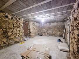 
                                                                                        Vente
                                                                                         MAISON DE VILLAGE T3 avec terrasse