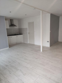 
                                                                                        Location
                                                                                         Maison de ville au coeur de la Rochefoucauld