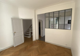 
                                                                                        Vente
                                                                                         Maison de ville avec terrasse et garage