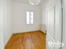 
                                                                                        Vente
                                                                                         Maison de ville avec terrasse et garage