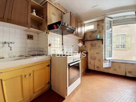 
                                                                                        Vente
                                                                                         Maison de ville    Beau potentiel à rénover