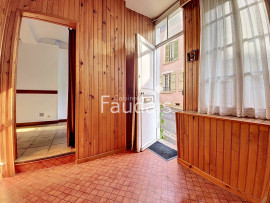 
                                                                                        Vente
                                                                                         Maison de ville    Beau potentiel à rénover