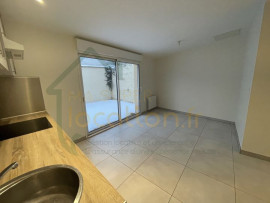 
                                                                                        Location
                                                                                         Maison de ville - Centre ville