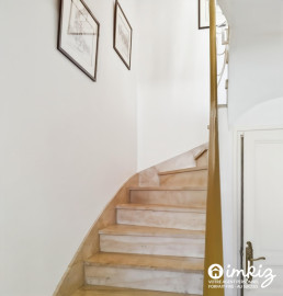 
                                                                                        Vente
                                                                                         Maison de ville lumineuse au charme unique