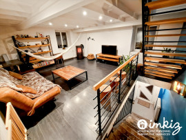 
                                                                                        Vente
                                                                                         Maison de ville pleine de charme