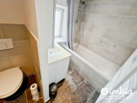 
                                                                                        Vente
                                                                                         Maison de ville pleine de charme