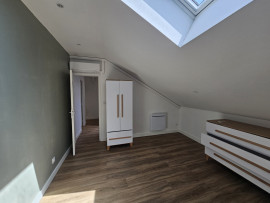 
                                                                                        Location
                                                                                         Maison de ville T4, surface au sol 92.83m² avec jardin. Calme et commodités à proximité.