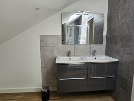 
                                                                                        Location
                                                                                         Maison de ville T4, surface au sol 92.83m² avec jardin. Calme et commodités à proximité.