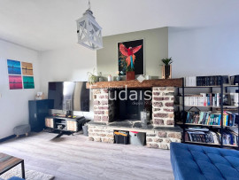 
                                                                                        Vente
                                                                                         MAISON DE VILLE TORIGNY-TRAVAUX RECENTS