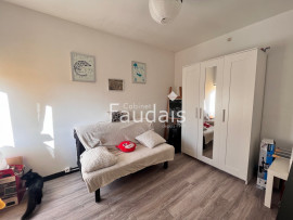 
                                                                                        Vente
                                                                                         MAISON DE VILLE TORIGNY-TRAVAUX RECENTS