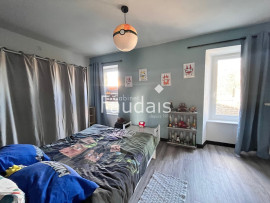 
                                                                                        Vente
                                                                                         MAISON DE VILLE TORIGNY-TRAVAUX RECENTS