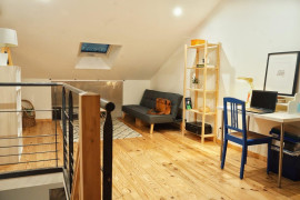 
                                                                                        Location
                                                                                         Maison de ville triplex