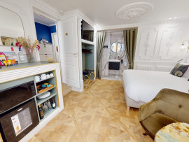 
                                                                                        Vente
                                                                                         Maison D'Hôtes 200m2 - Jardin Public