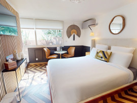 
                                                                                        Vente
                                                                                         Maison D'Hôtes 200m2 - Jardin Public