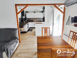 
                                                                                        Vente
                                                                                         Maison divisée en 2 appartements