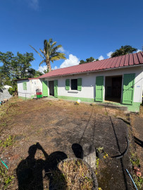 Vente
maison divisée en deux logements T3