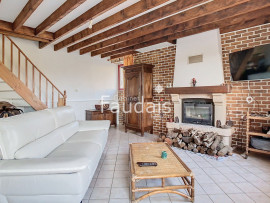 
                                                                                        Vente
                                                                                         Maison en pierre avec grand terrain CONDE SUR VIRE