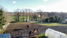 
                                                                                        Vente
                                                                                         Maison en pierre avec grand terrain CONDE SUR VIRE