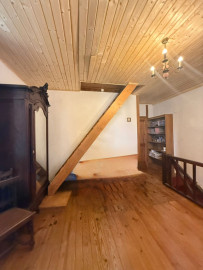 
                                                                                        Vente
                                                                                         MAISON EN PIERRE : DÉPENDANCE ET PISCINE À RÉNOVER