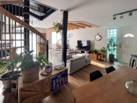 Vente
Maison en pierre rénovée 85 m2 habitables