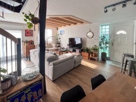 Vente
Maison en pierre rénovée 85 m2 habitables