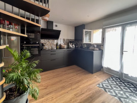 Vente
Maison en pierre rénovée 85 m2 habitables