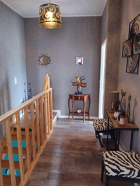 
                                                                                        Location
                                                                                         Maison en pierres au calme, sans vis-à-vis