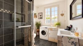 
                                                                                        Vente
                                                                                         Maison familiale 135m² avec garage et jardin