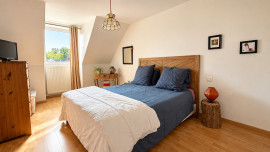
                                                                                        Vente
                                                                                         Maison familiale 135m² avec garage et jardin