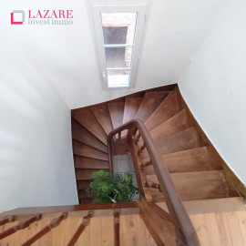 
                                                                                        Vente
                                                                                         Maison familiale 170m² avec dépendance